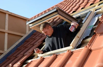 Pose de fenêtres de toit Velux à Courmont